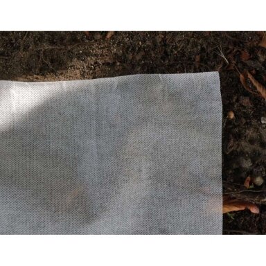 Agroplėvelė balta žieminė geotekstilė 50 g/m² 1,6x50 m Agroplėvelė balta žieminė geotekstilė 50 g/m² 1,6x50 m