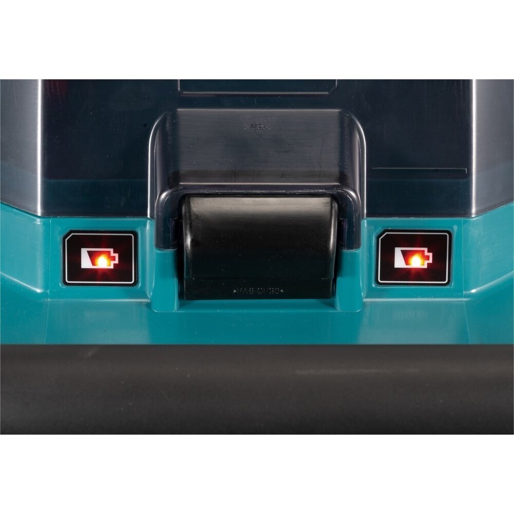 Akumuliatorinė vejapjovė Makita DLM538Z 530mm 36V=2x18V 1 Akumuliatorinė vejapjovė Makita DLM538Z 530mm 36V=2x18V 1
