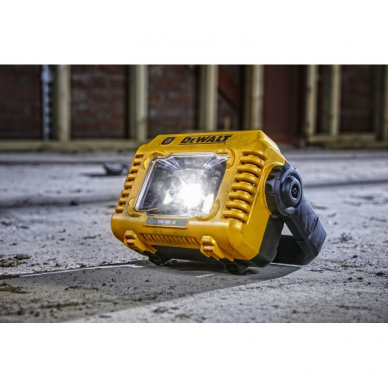 Akumuliatorinis prožektorius DeWalt DCL077-XJ, 12 V/18 V, (be akum. ir krov.) 3 Akumuliatorinis prožektorius DeWalt DCL077-XJ, 12 V/18 V, (be akum. ir krov.) 3