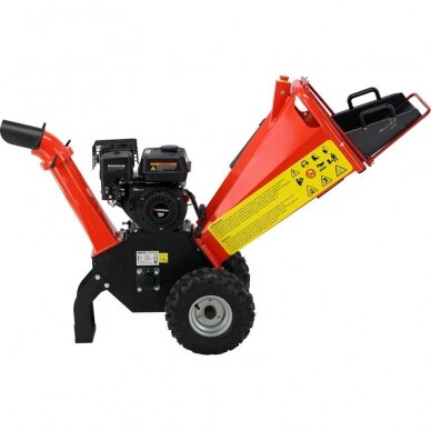 Benzininis šakų smulkintuvas 196cm³ iki 100mm YATO YT-86155 3 Benzininis šakų smulkintuvas 196cm³ iki 100mm YATO YT-86155 3