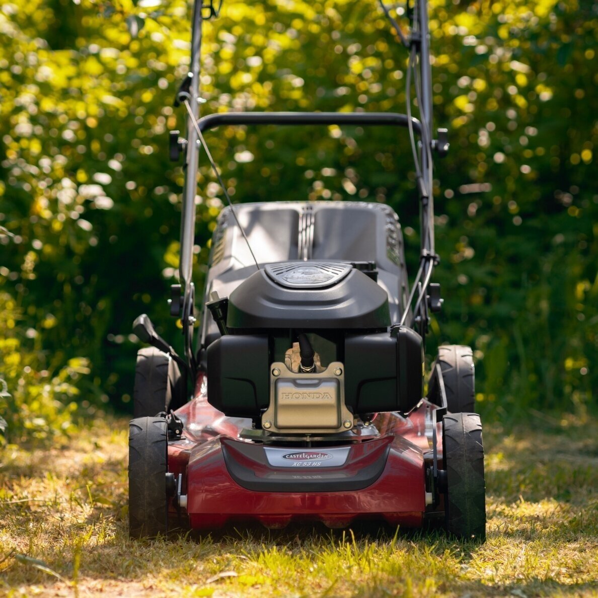 Castelgarden XC 53 HS savaeigė benzininė vejapjovė 51cm 3.3kW Honda variklis 2 Castelgarden XC 53 HS savaeigė benzininė vejapjovė 51cm 3.3kW Honda variklis 2
