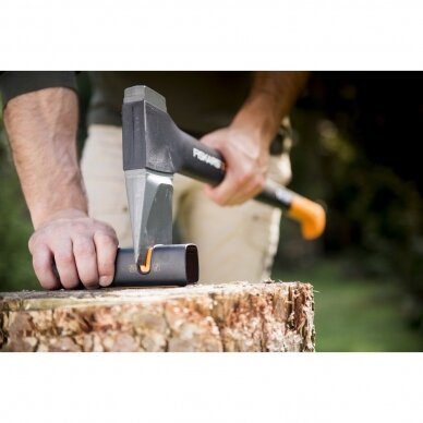 Fiskars galąstuvas kirviams ir peiliams Xsharp 2