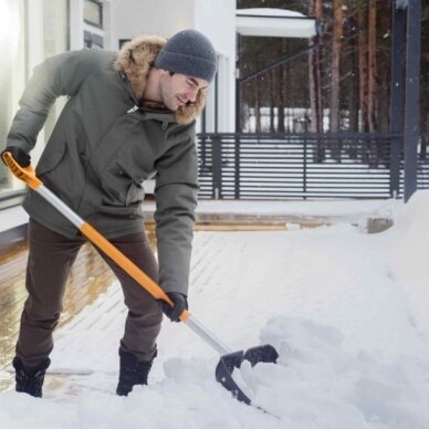 Kastuvas sniegui, Fiskars SnowXpert 2 Kastuvas sniegui, Fiskars SnowXpert 2