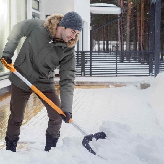 Kastuvas sniegui, Fiskars SnowXpert 2 Kastuvas sniegui, Fiskars SnowXpert 2