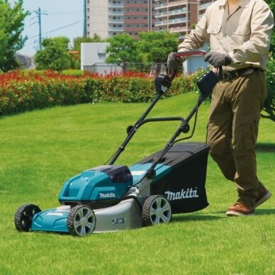 Makita DLM460PG2 Akumuliatorinė vejapjovė 2X18V, BL-motor, 46cm, 2X6,0Ah Li-ion, dvigubas įkroviklis 2 Makita DLM460PG2 Akumuliatorinė vejapjovė 2X18V, BL-motor, 46cm, 2X6,0Ah Li-ion, dvigubas įkroviklis 2