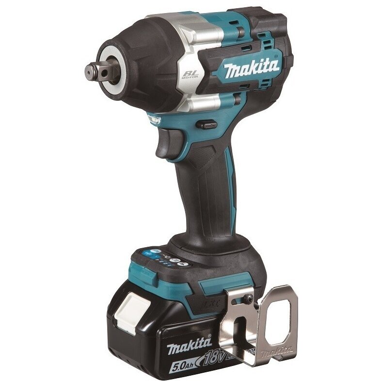 MAKITA DTW700RTJ Akumuliatorinis smūginis veržliasukis 18V, 1/2", 700/1000 Nm 1 MAKITA DTW700RTJ Akumuliatorinis smūginis veržliasukis 18V, 1/2", 700/1000 Nm 1