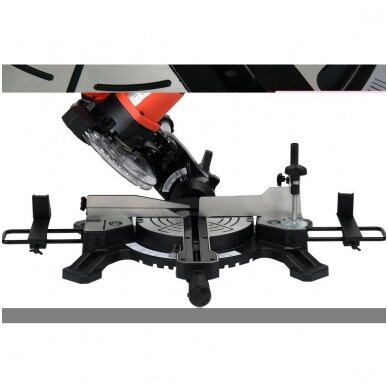 Medžio pjovimo staklės akumuliatorinės YATO 185mm 1-18V 4,0Ah + Pakrovėjas 4 Medžio pjovimo staklės akumuliatorinės YATO 185mm 1-18V 4,0Ah + Pakrovėjas 4