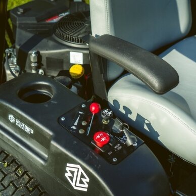 Nulinio apsisukimo traktoriukas Blue Bird ZTR 50 L PRO 3 Nulinio apsisukimo traktoriukas Blue Bird ZTR 50 L PRO 3