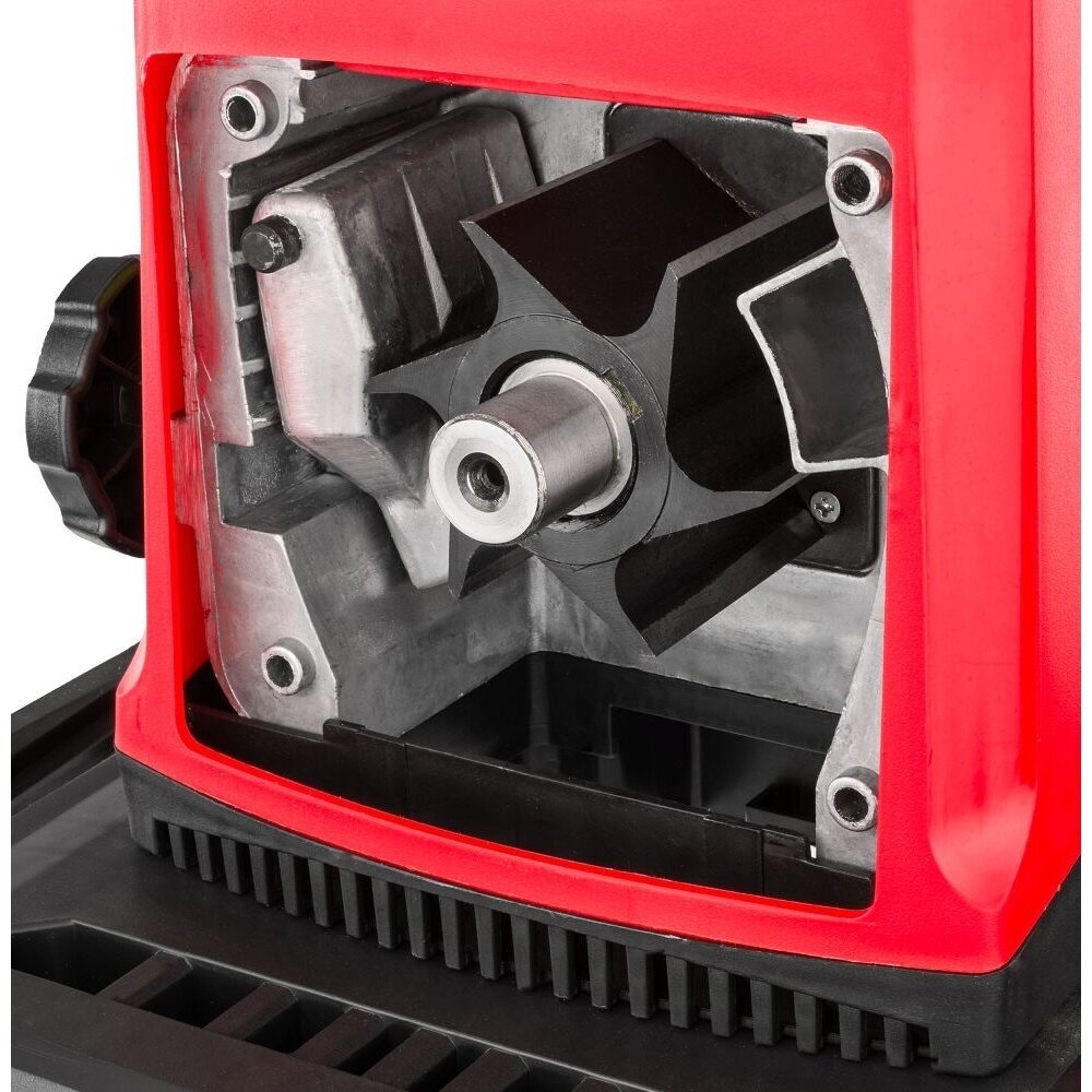 Šakų smulkintuvas 3000W, 45mm, RED TECHNIC 5 Šakų smulkintuvas 3000W, 45mm, RED TECHNIC 5