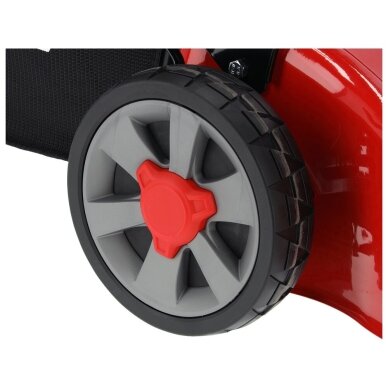 Savaeigė benzininė vejapjovė su 60 l krepšiu | Loncin 2,4 kW | 46 cm YATO 13 Savaeigė benzininė vejapjovė su 60 l krepšiu | Loncin 2,4 kW | 46 cm YATO 13
