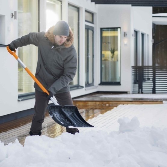 Sniego stūmiklis SnowXpert, Fiskars 2 Sniego stūmiklis SnowXpert, Fiskars 2