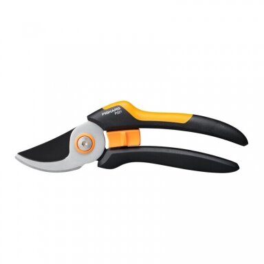 Fiskars Solid sekatorius prasilenkiančiais ašmenimis P321 Fiskars Solid sekatorius prasilenkiančiais ašmenimis P321