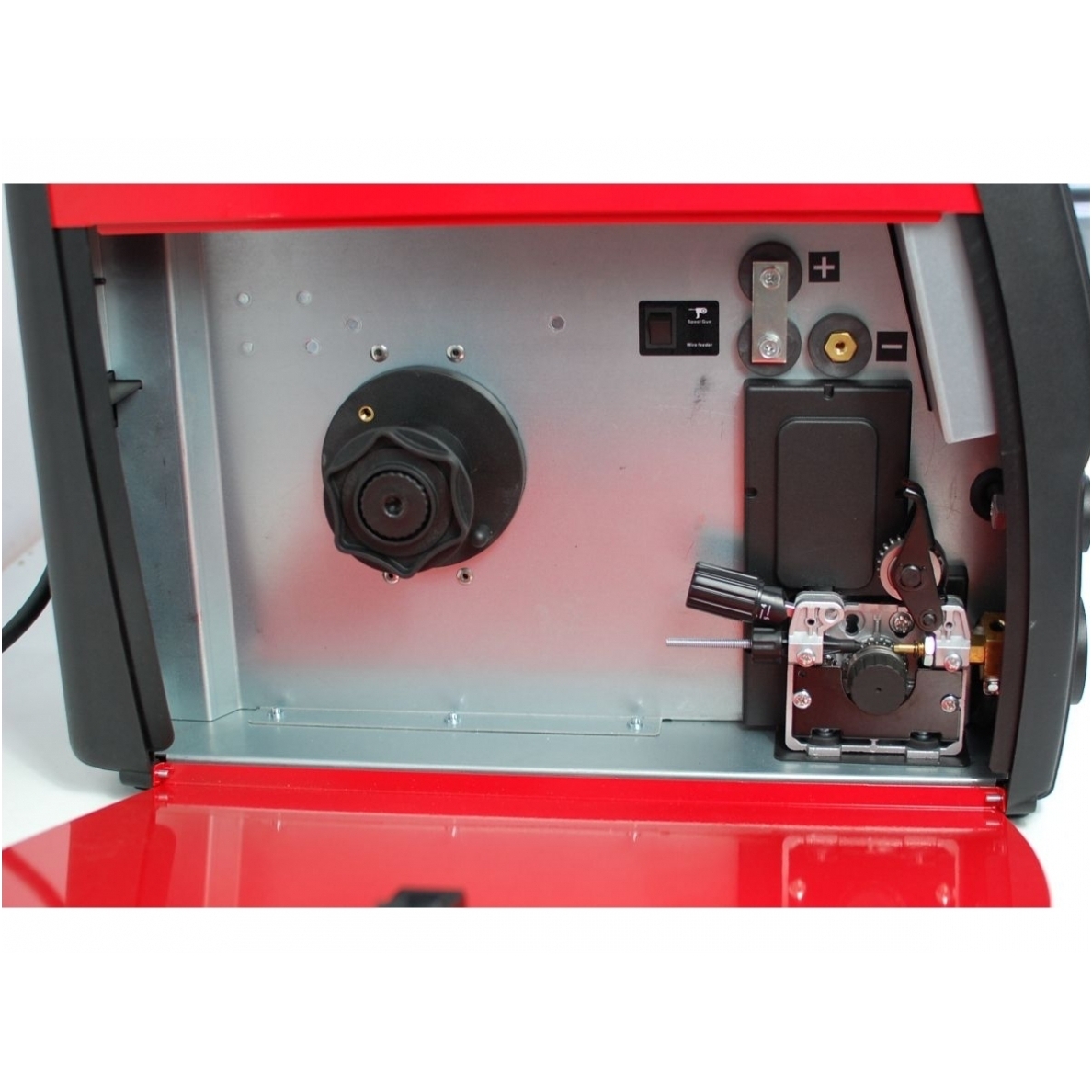 Suvirinimo pusautomatis WTL POWER MIG200LCD, 200A, 230V 4 Suvirinimo pusautomatis WTL POWER MIG200LCD, 200A, 230V 4