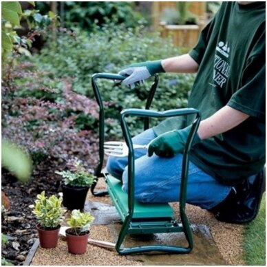 Sulankstomas sodo suoliukas ir kelių apsauga su įrankių krepšiu 1