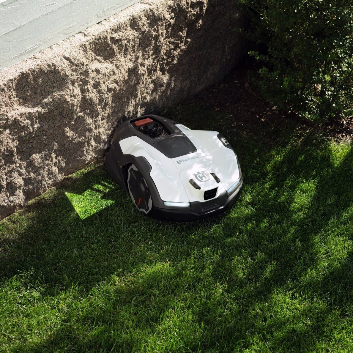 Vejapjovė robotas HUSQVARNA Automower 405VE NERA 8 Vejapjovė robotas HUSQVARNA Automower 405VE NERA 8