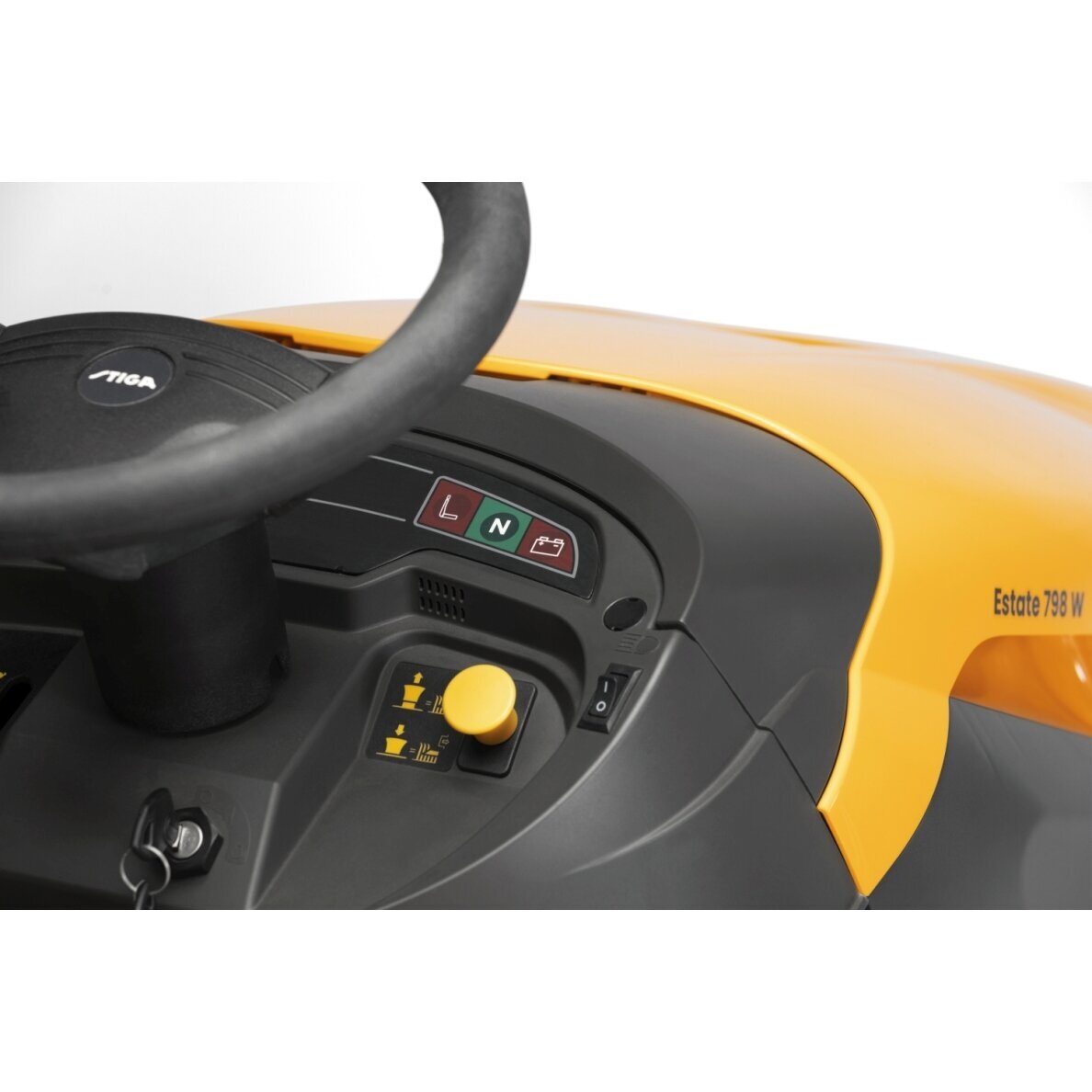 Vejos pjovimo traktorius 10.8kW STIGA Estate 798W 4