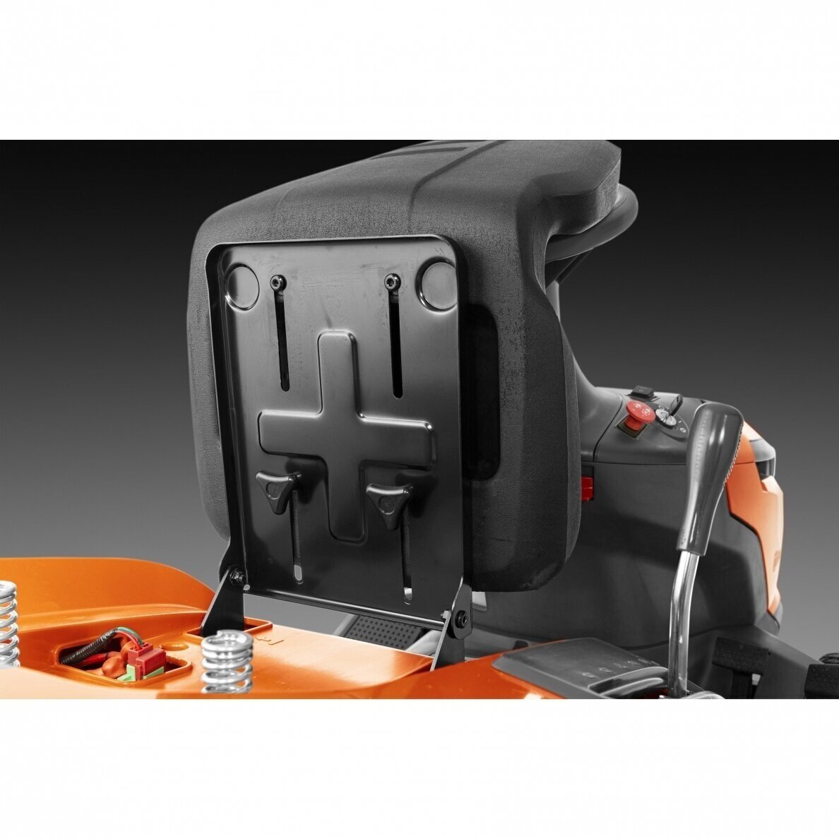 Vejos traktorius HUSQVARNA TS 217T 7 Vejos traktorius HUSQVARNA TS 217T 7