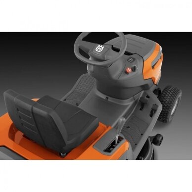 Vejos pjovimo traktorius akumuliatorinis 38.5Ah HUSQVARNA TC 100I 7 Vejos pjovimo traktorius akumuliatorinis 38.5Ah HUSQVARNA TC 100I 7