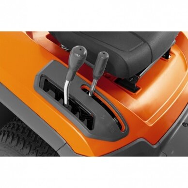 Vejos traktoriukas be surinkimo HUSQVARNA TS 114 14 Vejos traktoriukas be surinkimo HUSQVARNA TS 114 14