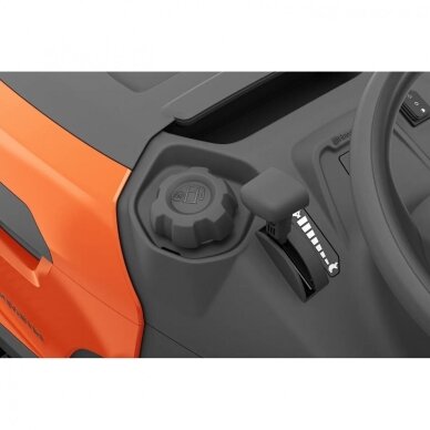 Vejos traktorius HUSQVARNA TS 220T 14 Vejos traktorius HUSQVARNA TS 220T 14