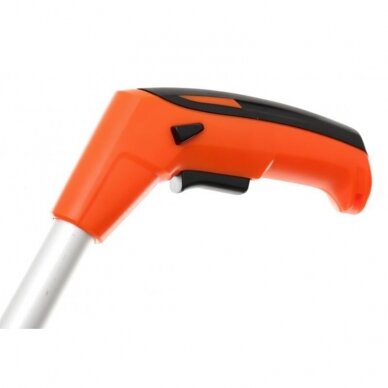 Žolės kirpimo žirklės akumuliatorinės su rankena 3,6V/1300mAh 4 Žolės kirpimo žirklės akumuliatorinės su rankena 3,6V/1300mAh 4